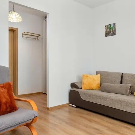 Apartamento Cozy With A View Of The Forest And The Sea In By Renters *
